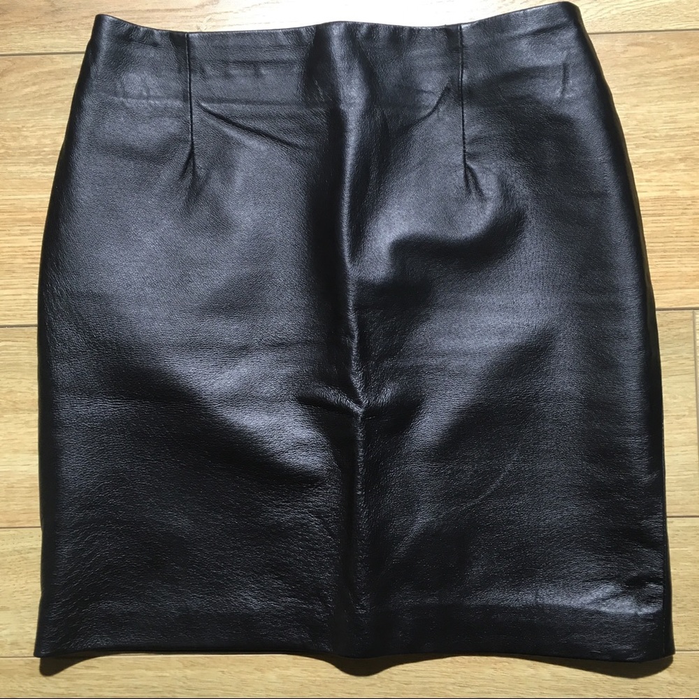 💯 % LEATHER VINTAGE MINI SKIRT!